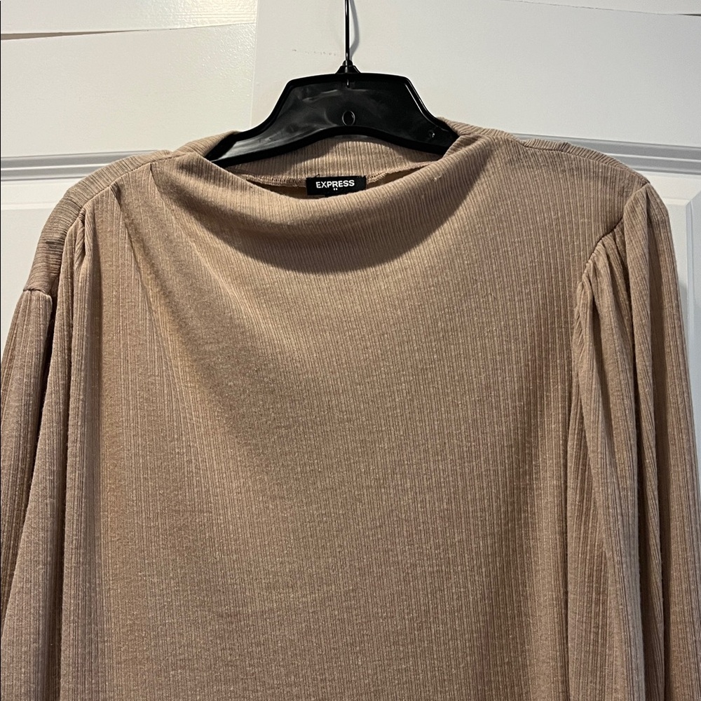 Express brown boat neck ribbed loose long sleeve shirt NEW size XL - Picture 2 of 6